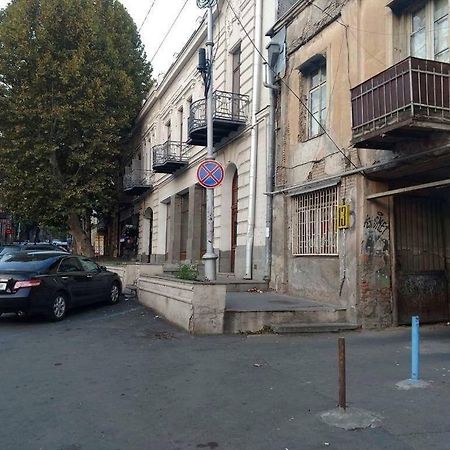 Guliko'S Apartment In Tbilisi Luaran gambar