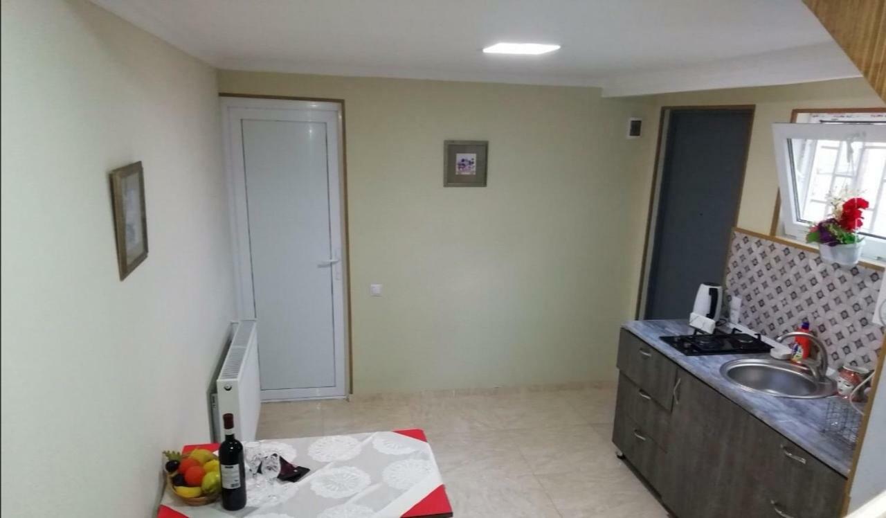 Guliko'S Apartment In Tbilisi Luaran gambar